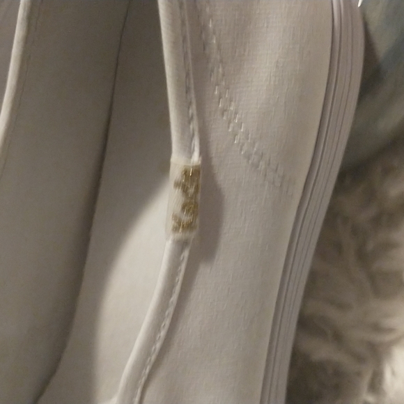 Keds woman's size 9.5 ortholite slip-on sneakers with gold band -NWOT - Picture 4 of 16